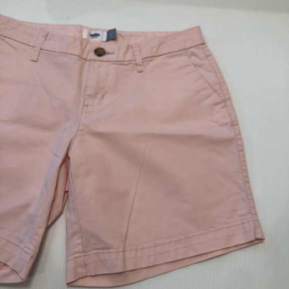 Women’s Old Navy Bermuda Short Size 2 - Picture 4 of 11